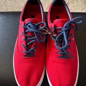 Tommy Hilfiger sneaker shoe